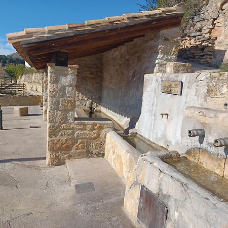 La Vieja Escuela Villa Fuentes de Rubielos Bagian luar foto