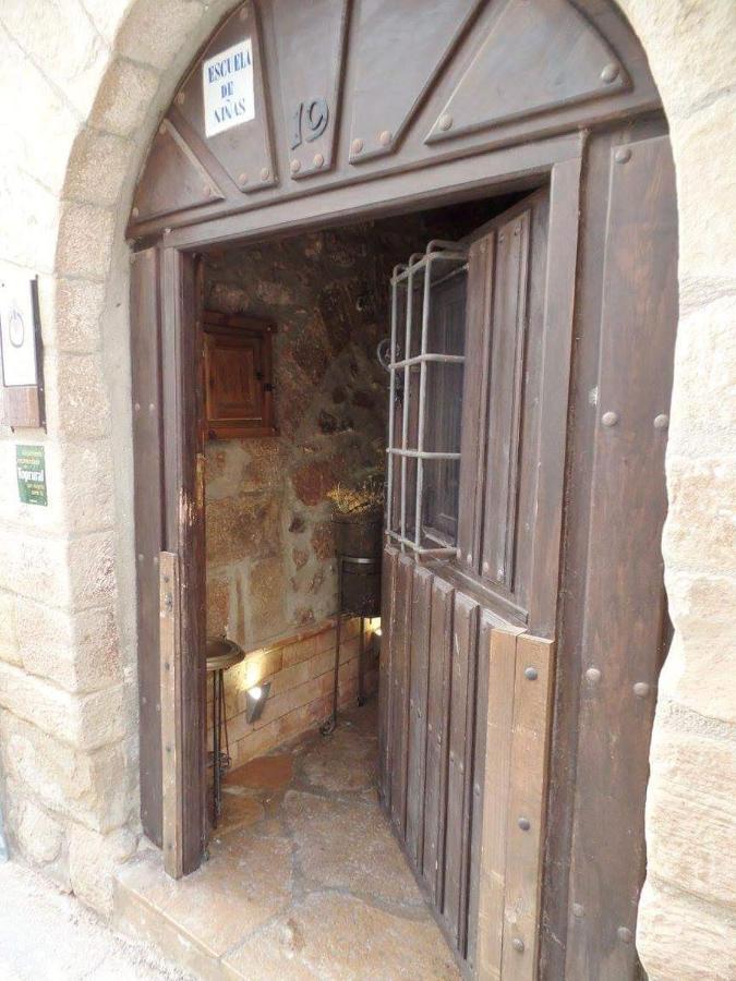 La Vieja Escuela Villa Fuentes de Rubielos Bagian luar foto