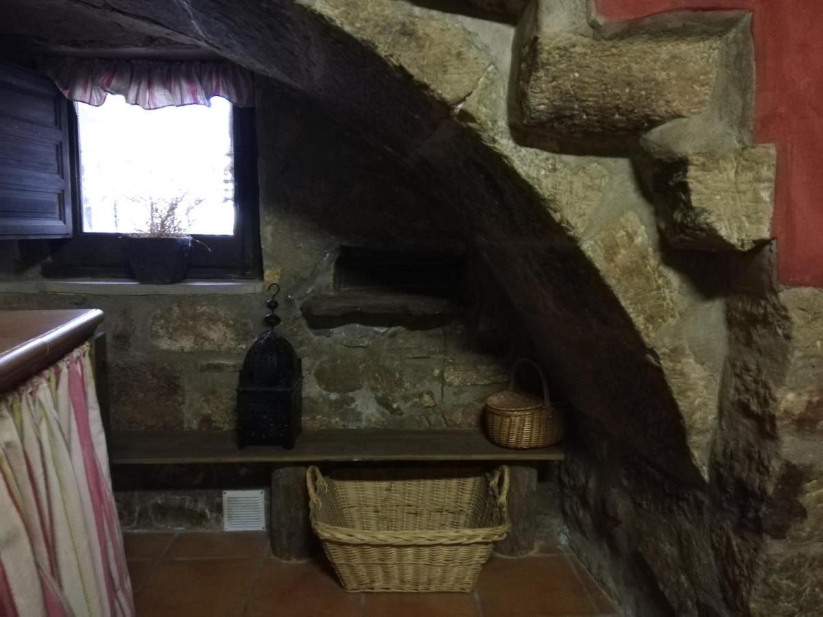 La Vieja Escuela Villa Fuentes de Rubielos Bagian luar foto