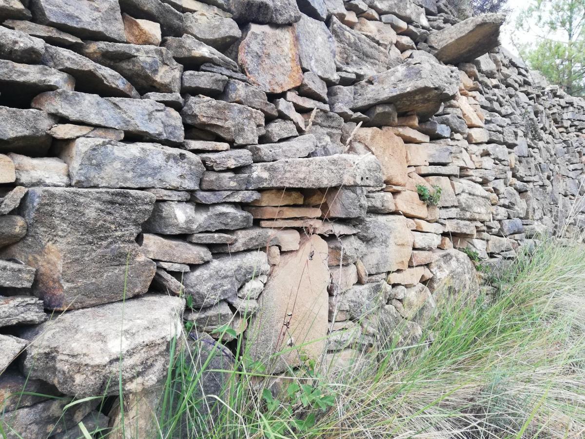 La Vieja Escuela Villa Fuentes de Rubielos Bagian luar foto