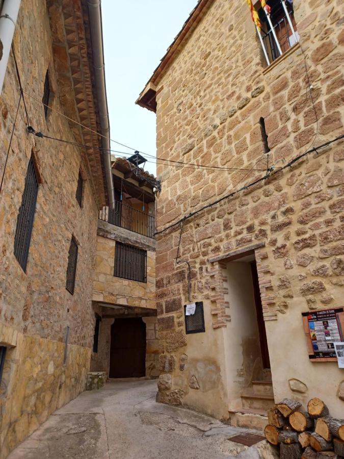 La Vieja Escuela Villa Fuentes de Rubielos Bagian luar foto
